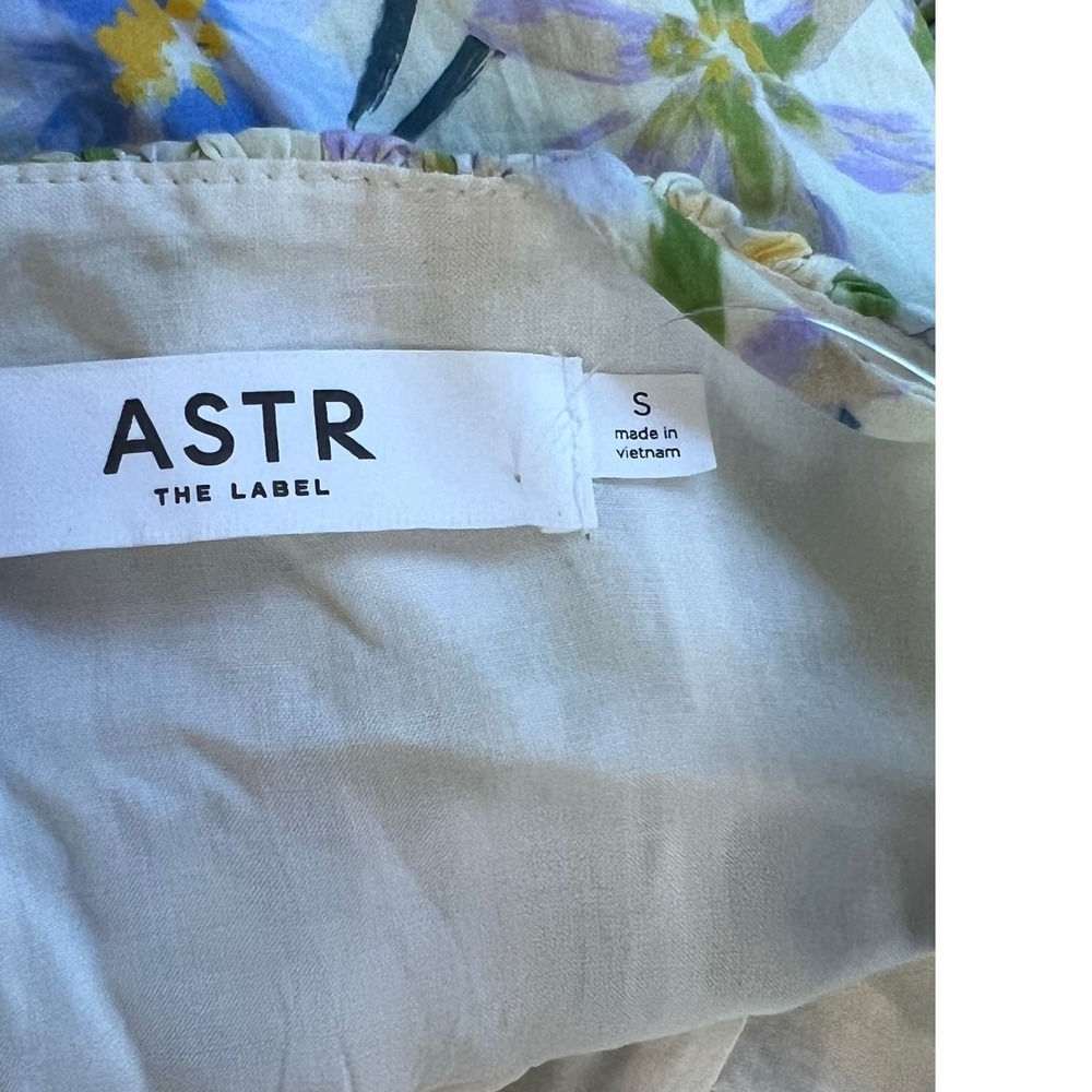 ASTR the Label Cream Blue Floral Tie Strap Tiered Maxi Dress Small NWT - Picture 10 of 12